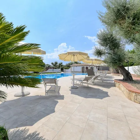 Parisi By Interhome *